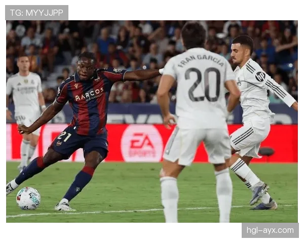 莱万特定位球成战术新利器，显著提升球队竞争力